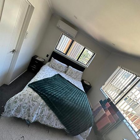 Вилла Auckand Holiday In The Golden Circle Окленд Экстерьер фото