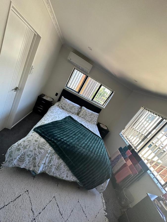 Вилла Auckand Holiday In The Golden Circle Окленд Экстерьер фото